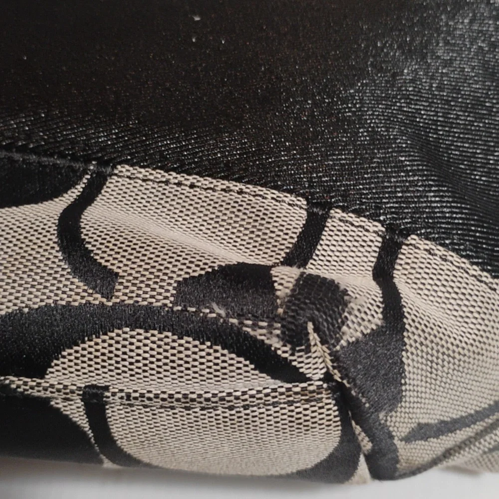 Coach signature monogram Black and Cream Tote shoulder Bag